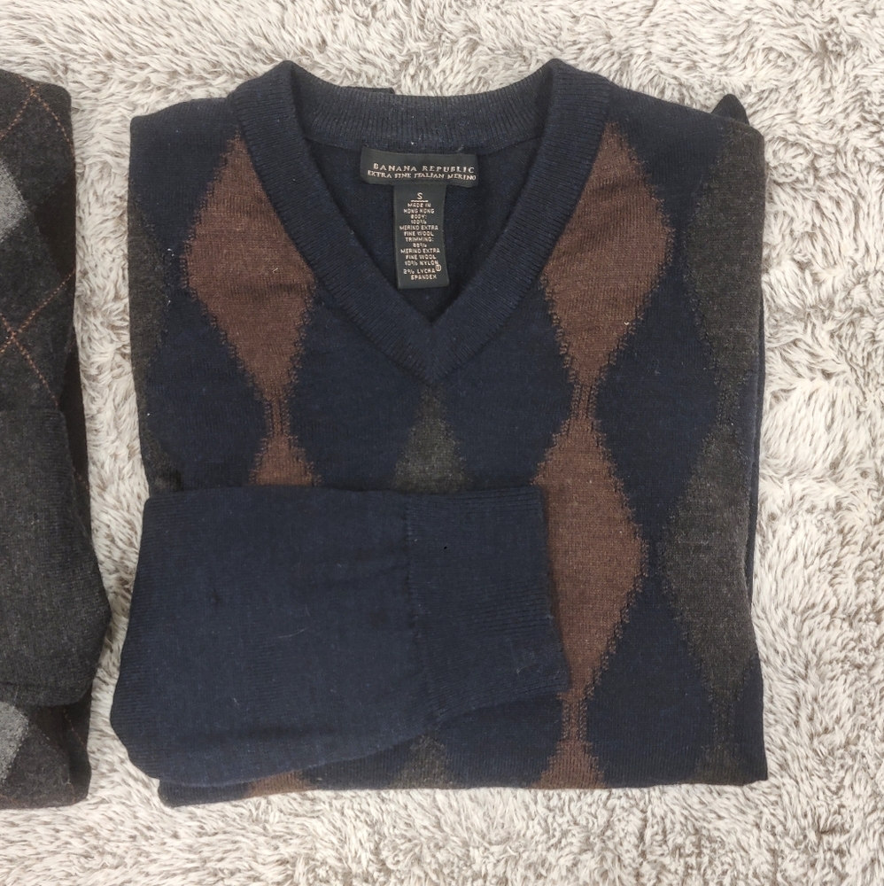 V-neck merino wool sweater